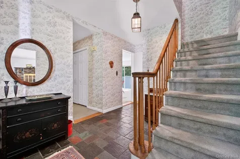 1096 Sunset Street Yorktown Heights NY 10598