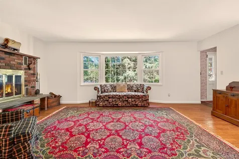 1096 Sunset Street Yorktown Heights NY 10598