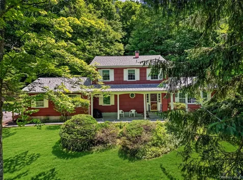 1096 Sunset Street Yorktown Heights NY 10598