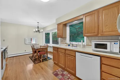1096 Sunset Street Yorktown Heights NY 10598