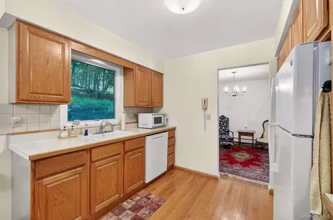 1096 Sunset Street Yorktown Heights NY 10598