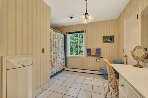 1096 Sunset Street Yorktown Heights NY 10598