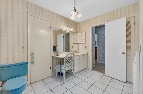 1096 Sunset Street Yorktown Heights NY 10598