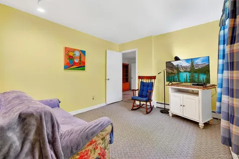 1096 Sunset Street Yorktown Heights NY 10598