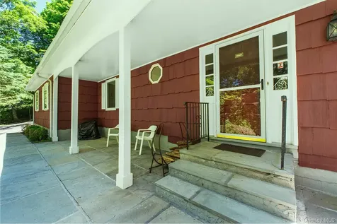 1096 Sunset Street Yorktown Heights NY 10598
