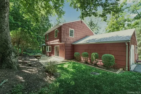 1096 Sunset Street Yorktown Heights NY 10598