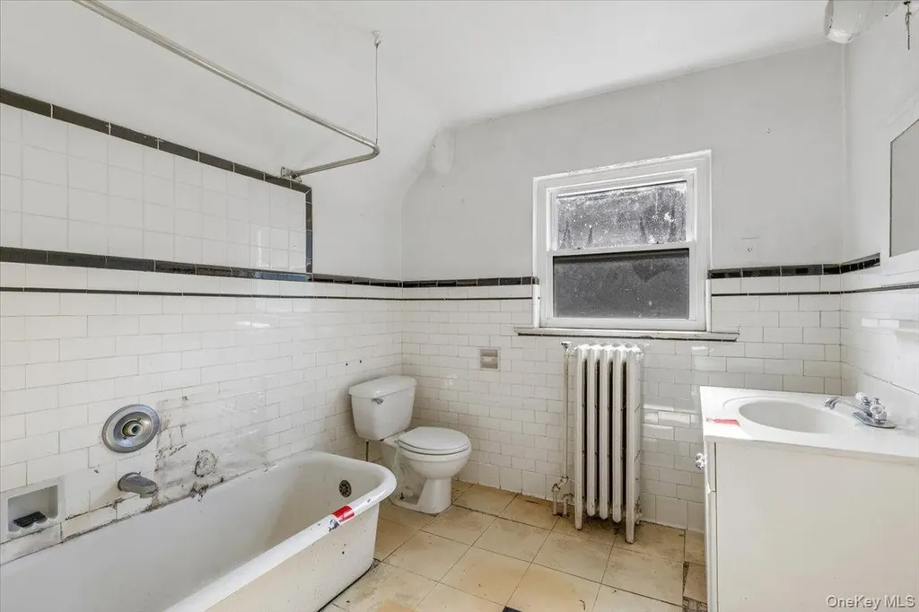 56 Northfield Road New Rochelle NY 10804