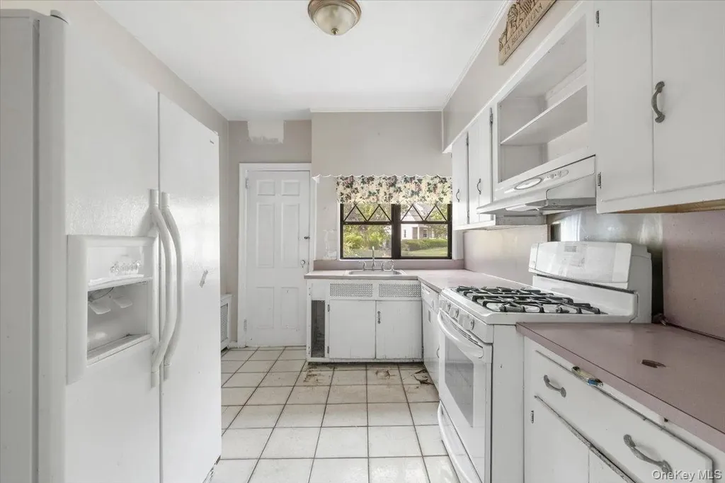56 Northfield Road New Rochelle NY 10804