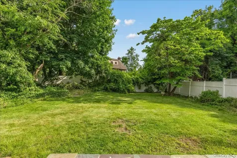 56 Northfield Road New Rochelle NY 10804