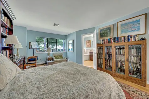 21 Top Of The Ridge Mamaroneck NY 10543