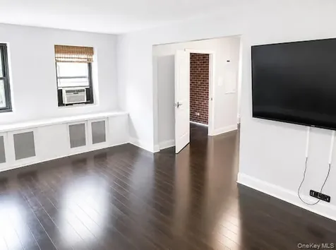 83-83 118th Street Kew Gardens NY 11415