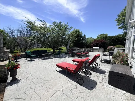 38 Hamlet Woods Drive Saint James NY 11780