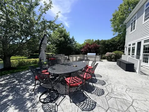 38 Hamlet Woods Drive Saint James NY 11780