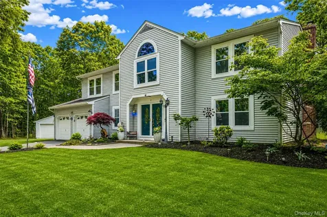 2 Barbara Anne Street Manorville NY 11949