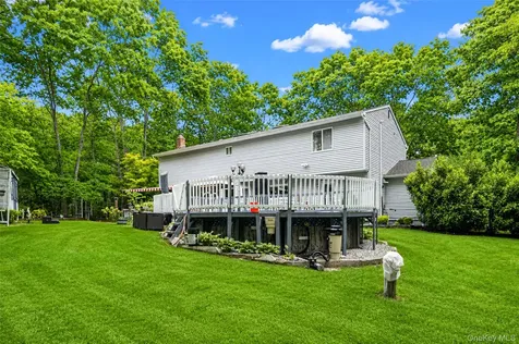 2 Barbara Anne Street Manorville NY 11949