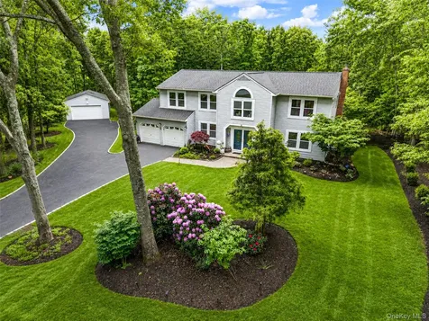 2 Barbara Anne Street Manorville NY 11949