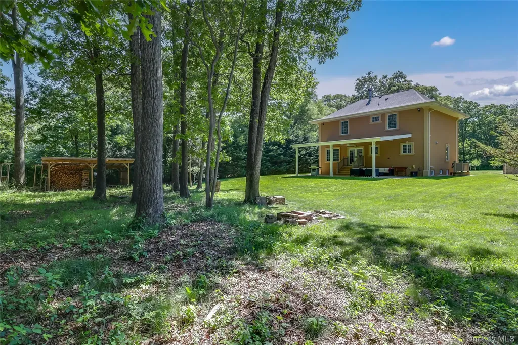 225 Old Willets Path Smithtown NY 11787