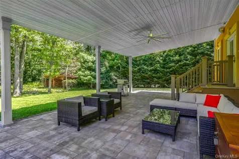 225 Old Willets Path Smithtown NY 11787
