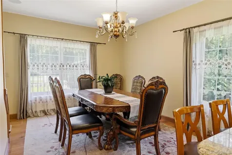 225 Old Willets Path Smithtown NY 11787