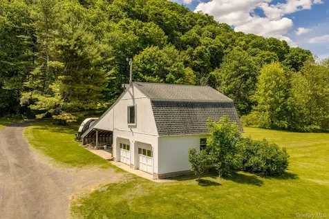 140 Station Road Kingston NY 12401