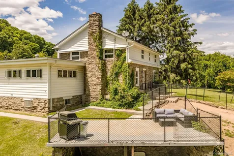 140 Station Road Kingston NY 12401