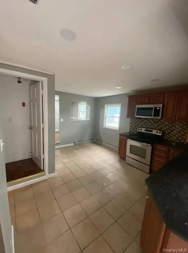 25 Newport Avenue Selden NY 11784