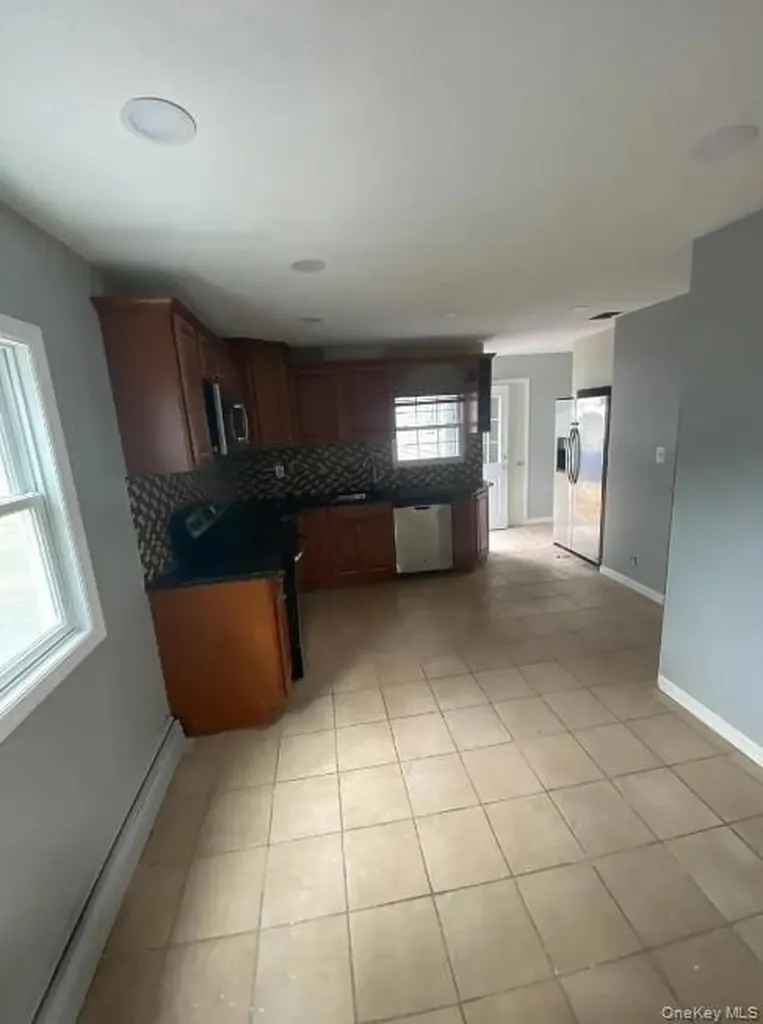 25 Newport Avenue Selden NY 11784
