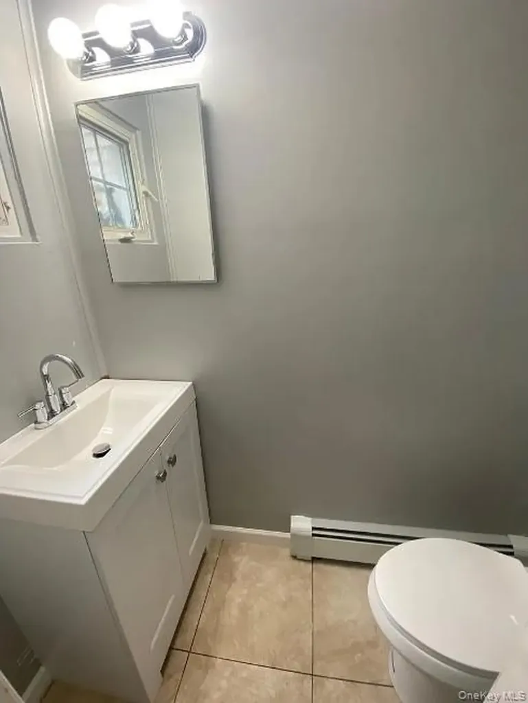 25 Newport Avenue Selden NY 11784