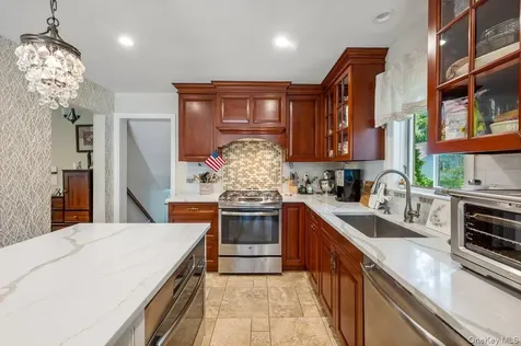 3 Carolyn Place Bronxville NY 10708