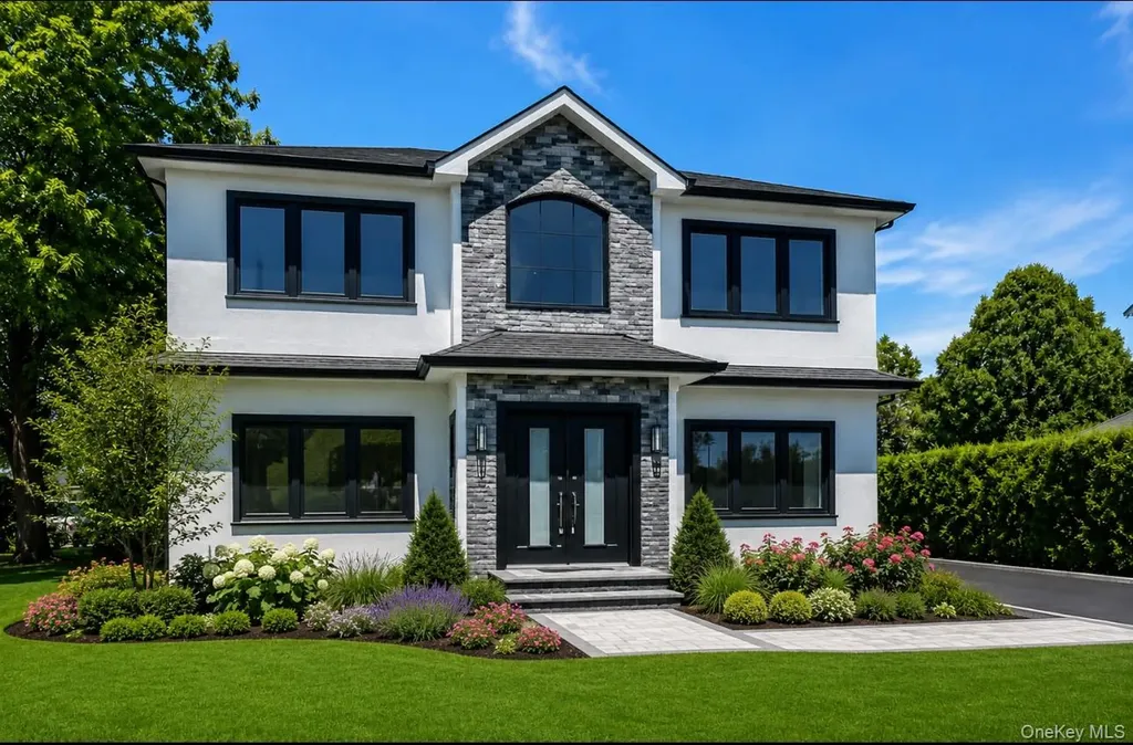 118 W Cherry Street Hicksville NY 11801