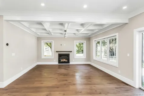 118 W Cherry Street Hicksville NY 11801