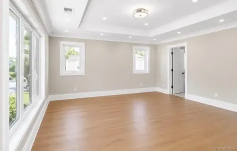 118 W Cherry Street Hicksville NY 11801