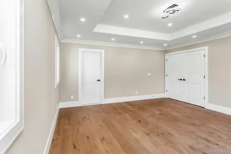118 W Cherry Street Hicksville NY 11801