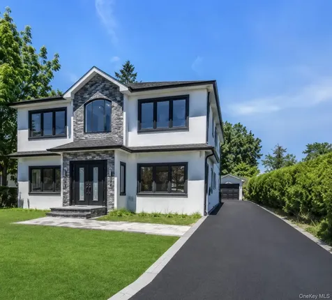 118 W Cherry Street Hicksville NY 11801