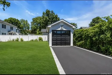 118 W Cherry Street Hicksville NY 11801