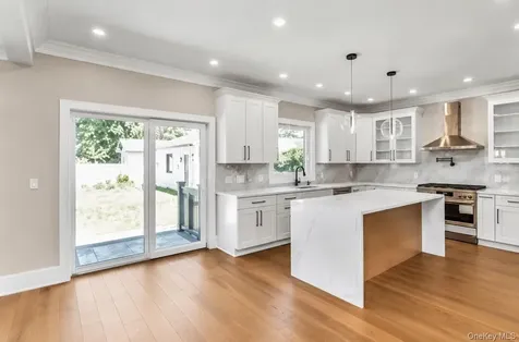 118 W Cherry Street Hicksville NY 11801