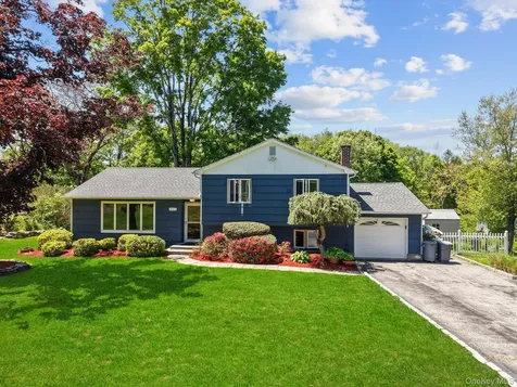2463 N Pine Grove Court Yorktown Heights NY 10598