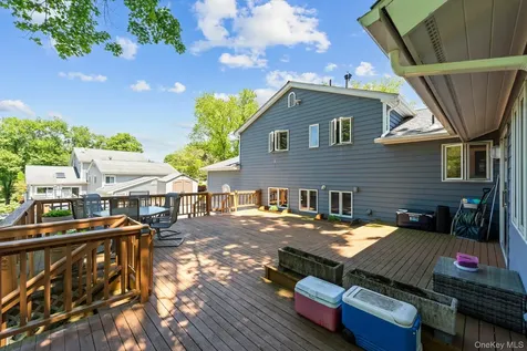 2463 N Pine Grove Court Yorktown Heights NY 10598