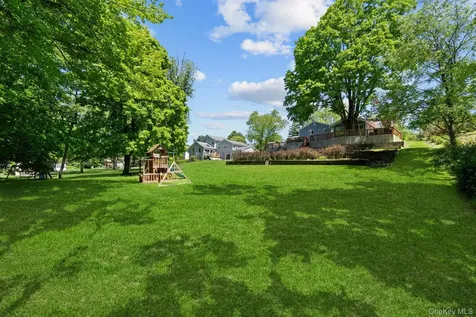 2463 N Pine Grove Court Yorktown Heights NY 10598