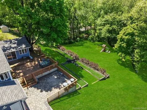 2463 N Pine Grove Court Yorktown Heights NY 10598