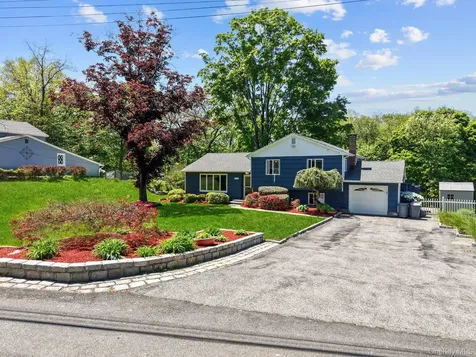 2463 N Pine Grove Court Yorktown Heights NY 10598