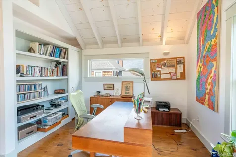 306 6th Street Greenport NY 11944