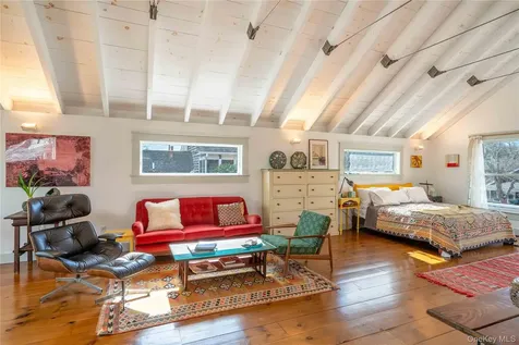 306 6th Street Greenport NY 11944