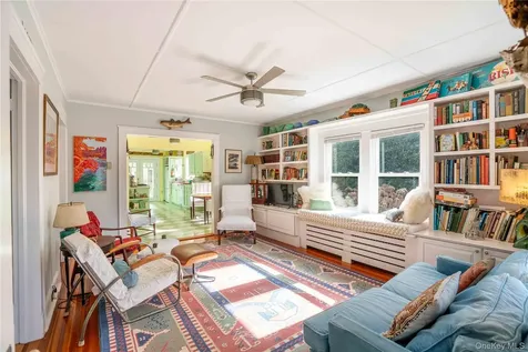 306 6th Street Greenport NY 11944
