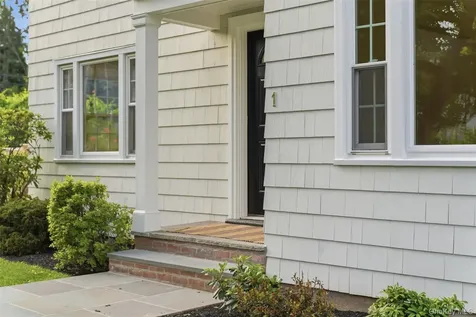 1 Bevan Place Eastchester NY 10709