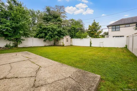 68 Cliff Drive Hicksville NY 11801