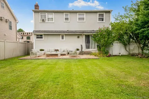 68 Cliff Drive Hicksville NY 11801