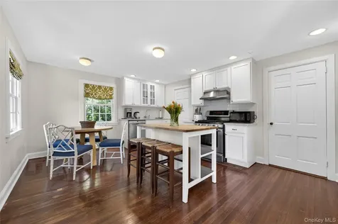 490 Duck Pond Road Locust Valley NY 11560