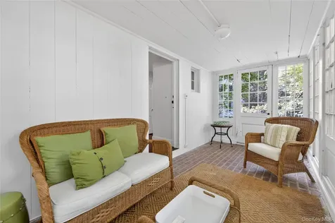490 Duck Pond Road Locust Valley NY 11560