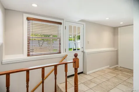 8 Radnor Court Hicksville NY 11801